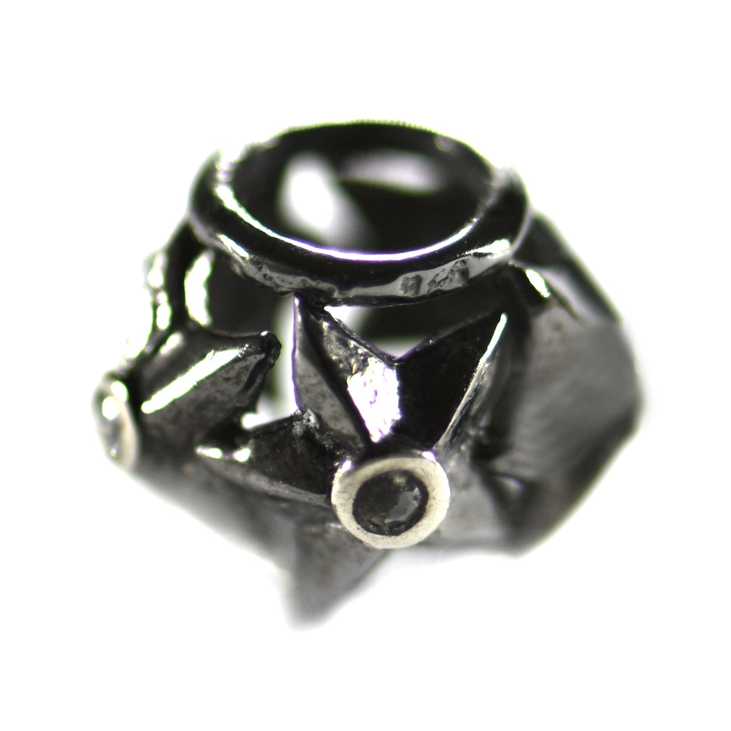 Silver beads with star pattern & black rhodium plating
