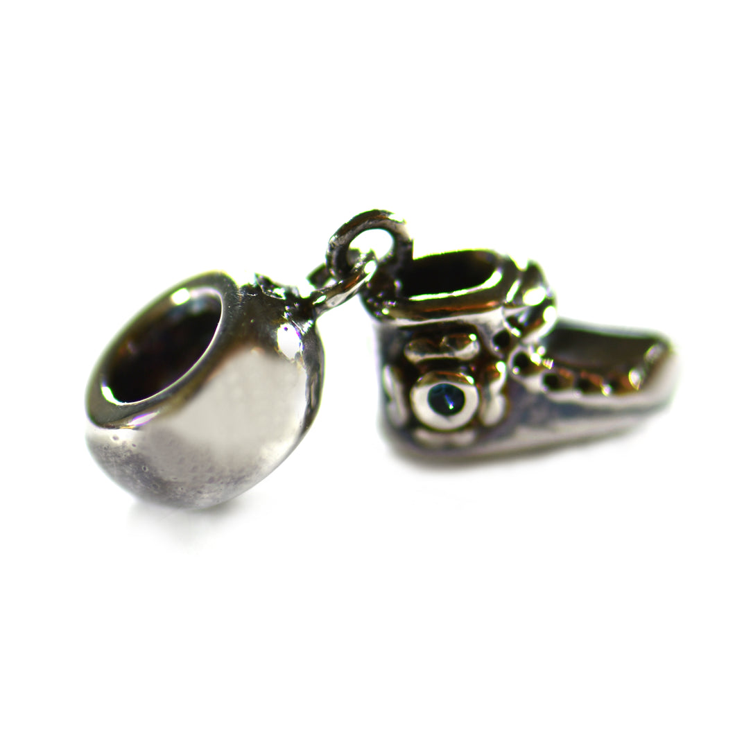 Sneaker silver beads with blue CZ