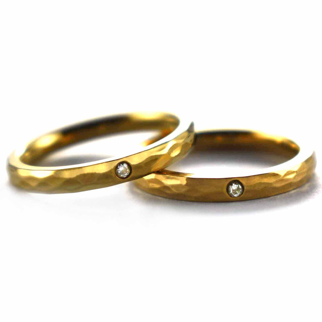 Stainless steel couple ring with hummer pattern & gold plating