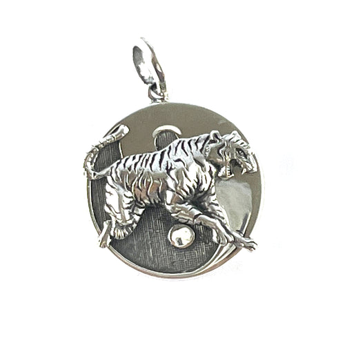 Tigter & Tai Chi diagram silver pendant