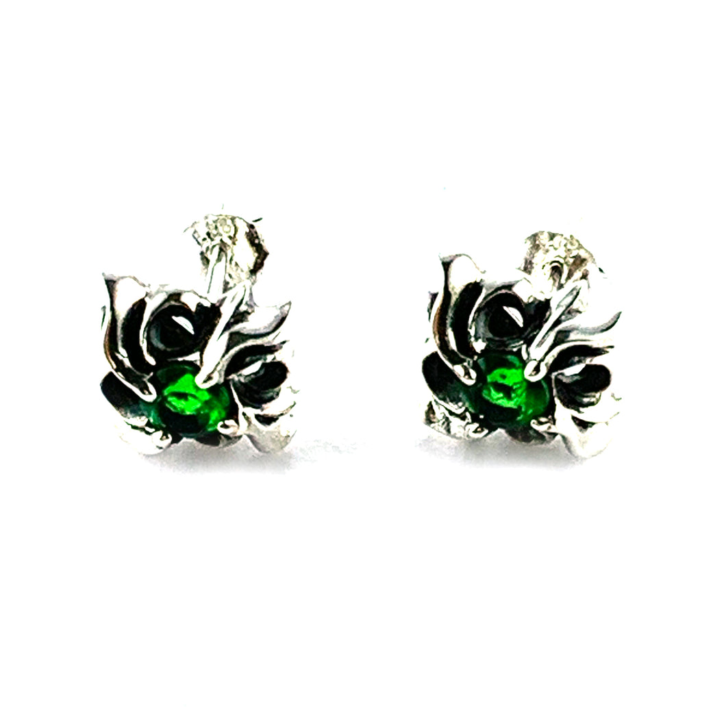 Twist silver studs earring with green CZ