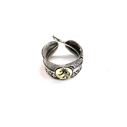 Feather silver ring with man pattern