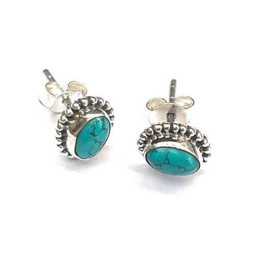 Oval silver studs earring with Turquoise