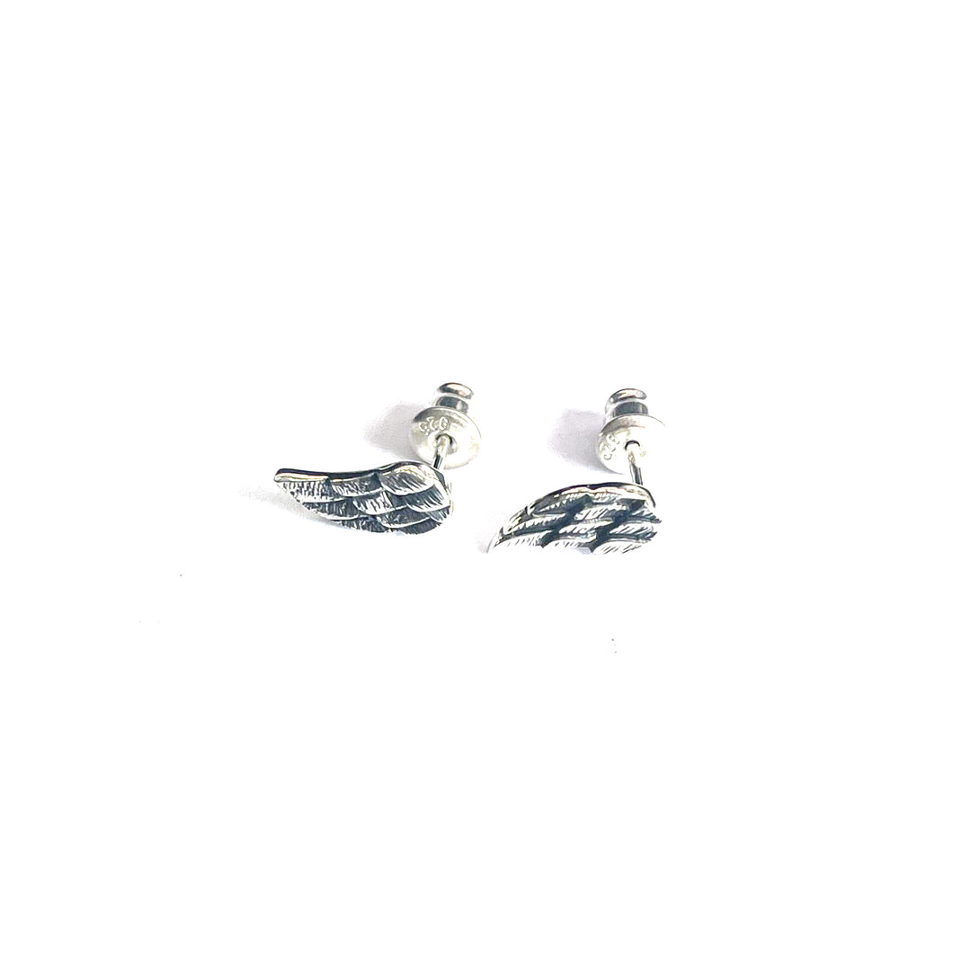 Small wing silver earring