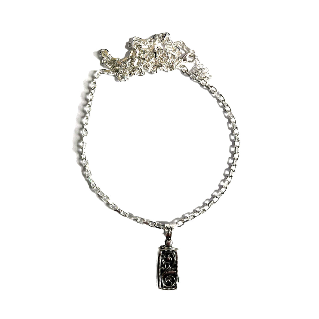 Totem silver necklace