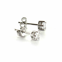 5 claws silver studs earring with 4mm CZ