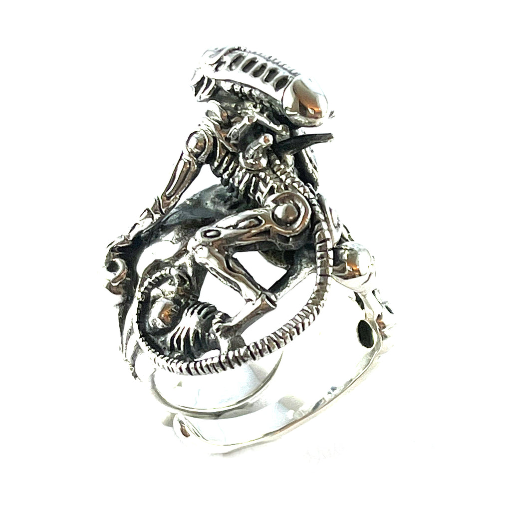 Aliensilverring1_1024x1024.jpg?v=1666760453