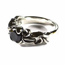 Aquarelle pattern silver ring with black CZ
