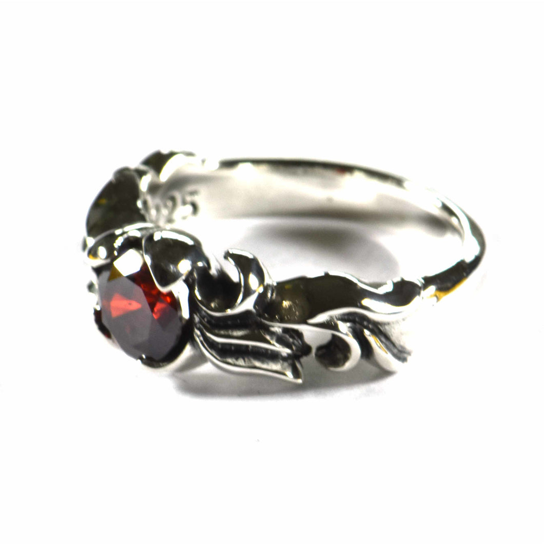 Aquarelle pattern silver ring with red CZ