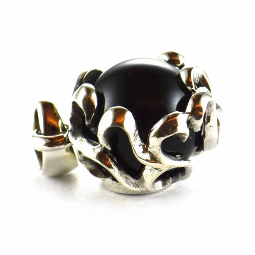 Big ball silver pendant with black stone