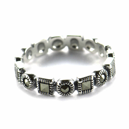 Circle & square pattern silver ring with marcasite