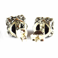 Claw silver studs earring with black CZ