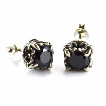 Claw silver studs earring with black CZ