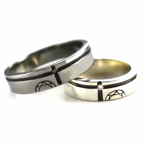 Cross pattern silver couple ring with black & white CZ
