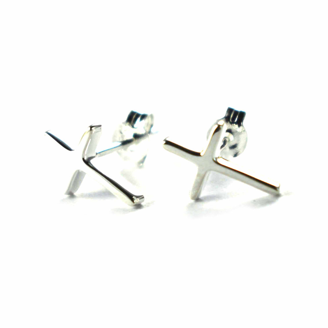 Cross stud earring with platinum plating