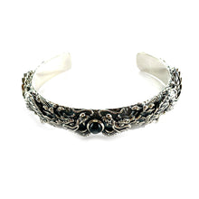 Double dragon silver bangle with star stone