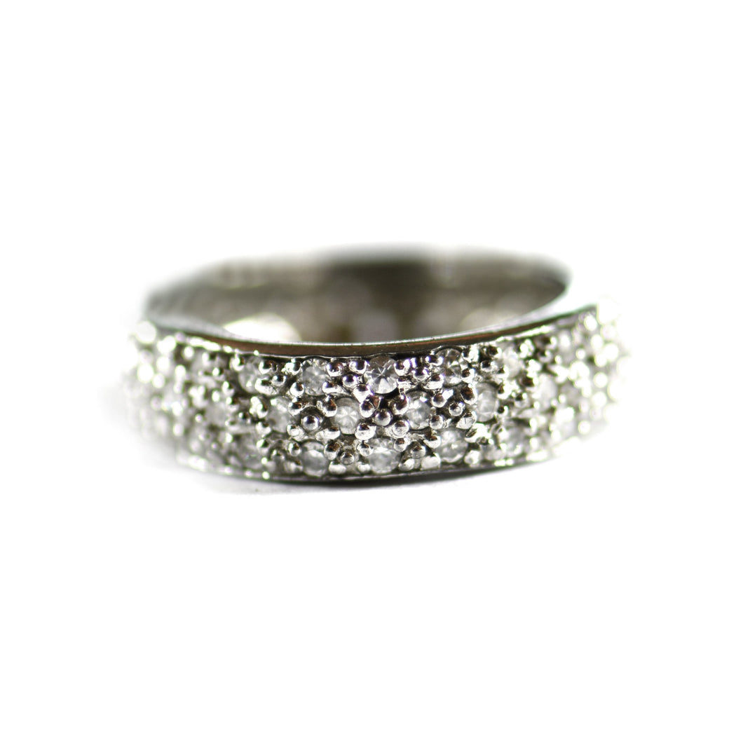 Full & round of CZ silver ring