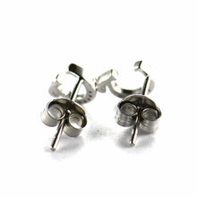 G silver earring with CZ