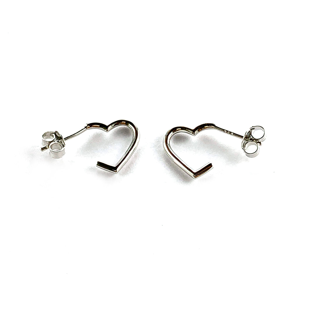 Heart silver circle studs earring