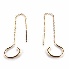 Hook & chain silver earring with pink gold plating