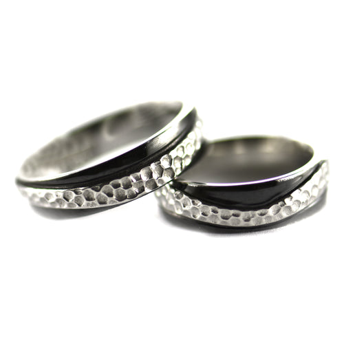 Hummer pattern stainless steel couple ring with black plating