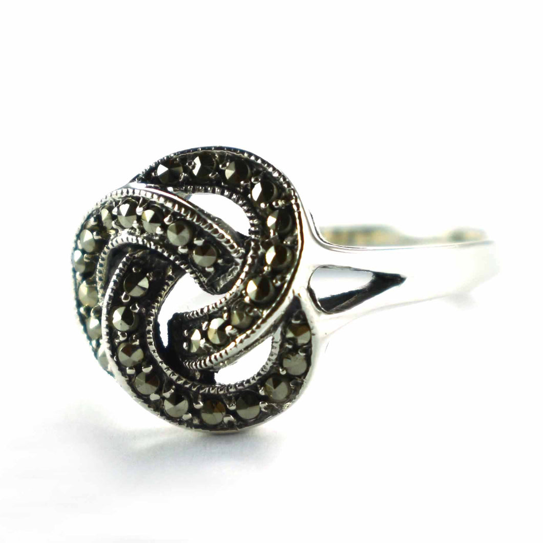 Knot pattern silver ring with marcasite