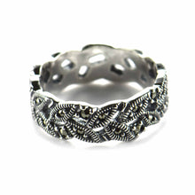 Leave silver ring with marcasite