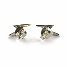 Lighting silver studs ring with marcasite