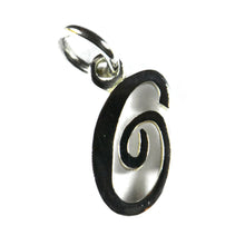 O silver pendant with 18K gold plating