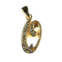 O silver pendant with 18K gold plating