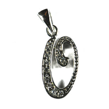 O silver pendant with 18K gold plating