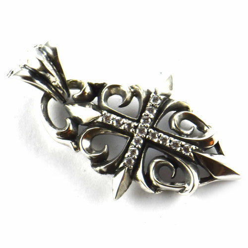 Oval silver pendant with cross pattern & white CZ