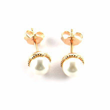 Pearl silver studs earring with pink gold plating