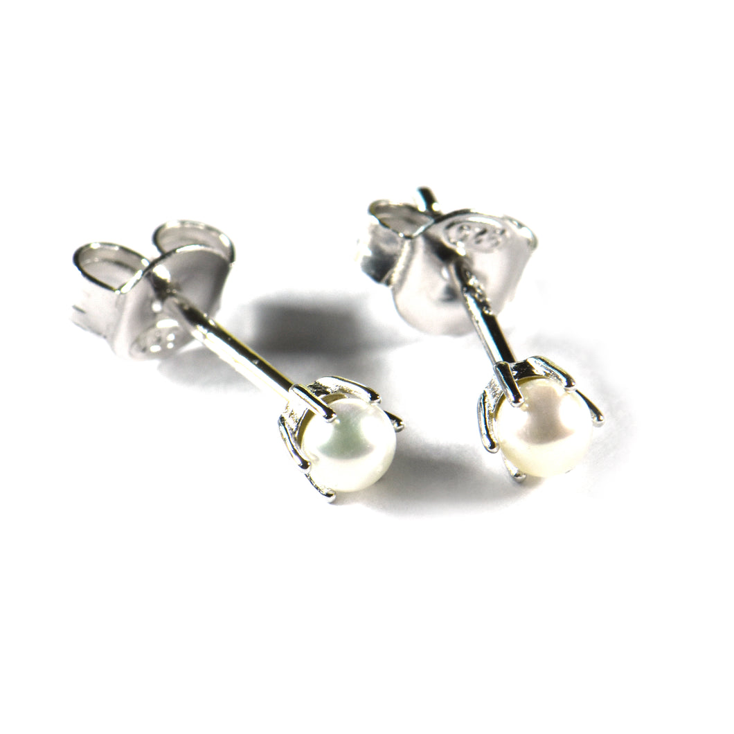 Pearl studs silver earring with prong setting