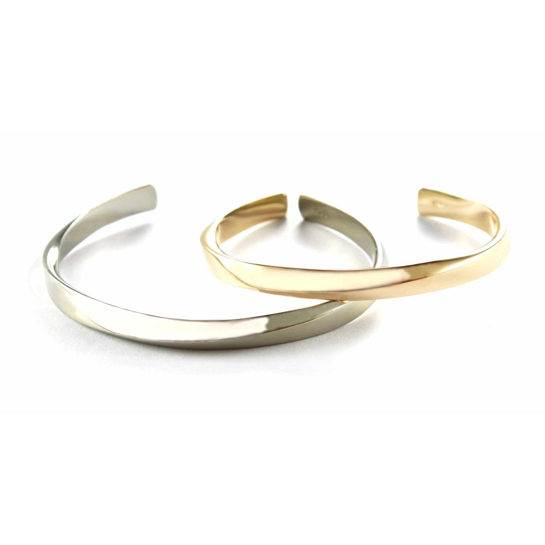 Plain & ice cut silver couple bangle with pink gold plating
