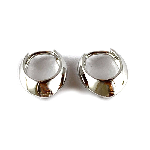 Plain silver circle earring