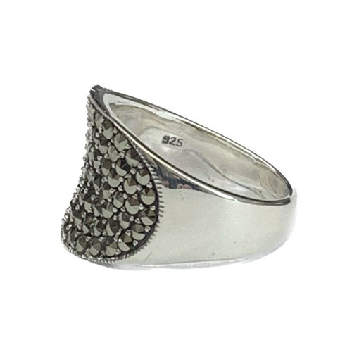 Plain silver ring with marcasite