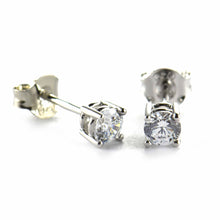 4 claws stud silver earring with 4mm round CZ
