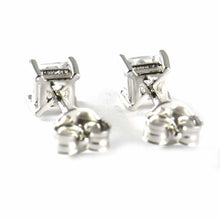 Prong setting stud silver earring with 5mm square CZ