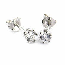 Prong setting stud silver earring with 5mm CZ
