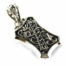 Rectangle silver pendant with cross pattern & black CZ