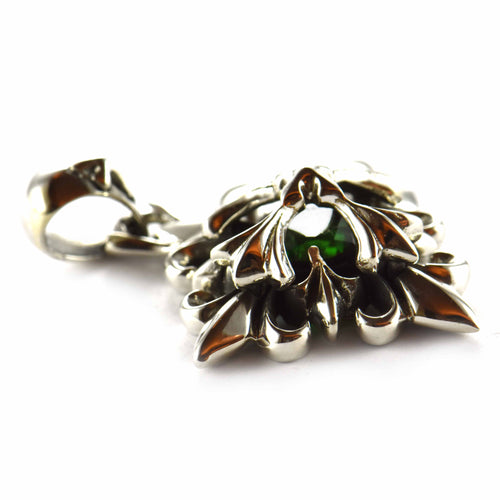 Rhombus silver pendant with cross pattern & green CZ