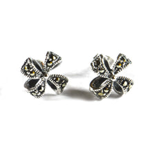 Ribbon silver studs earring with marcasite