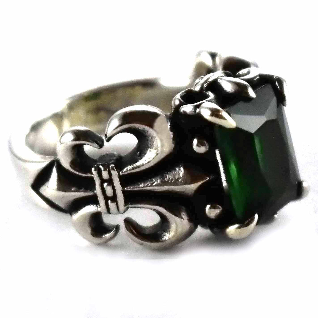 Scout pattern with green cubic zirconia silver ring