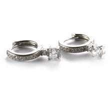Silver earring with round of white CZ