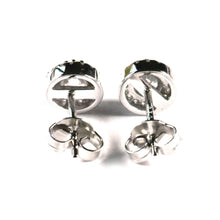 Silver earring with big & small CZ