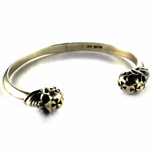 Skull & Cross pattern silver bangle