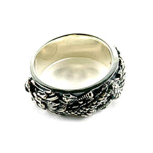 Small garnet silver ring with dragon pattern