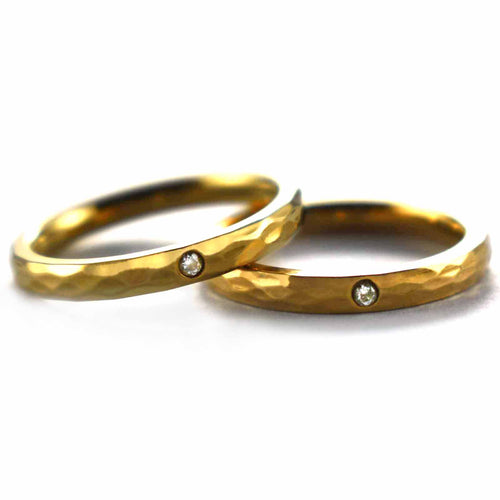 Stainless steel couple ring with hummer pattern & gold plating