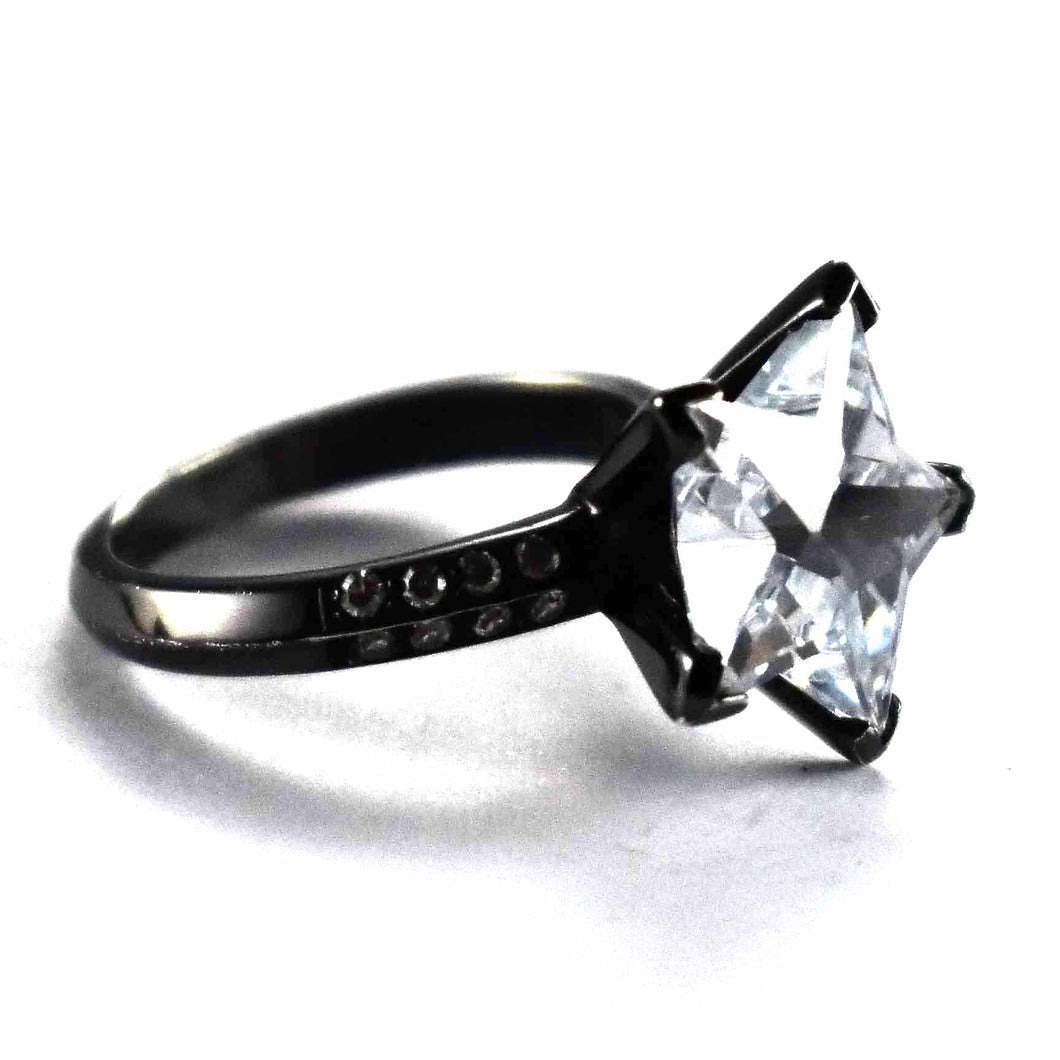 Star cubic zirconia with black rhodium plating silver ring